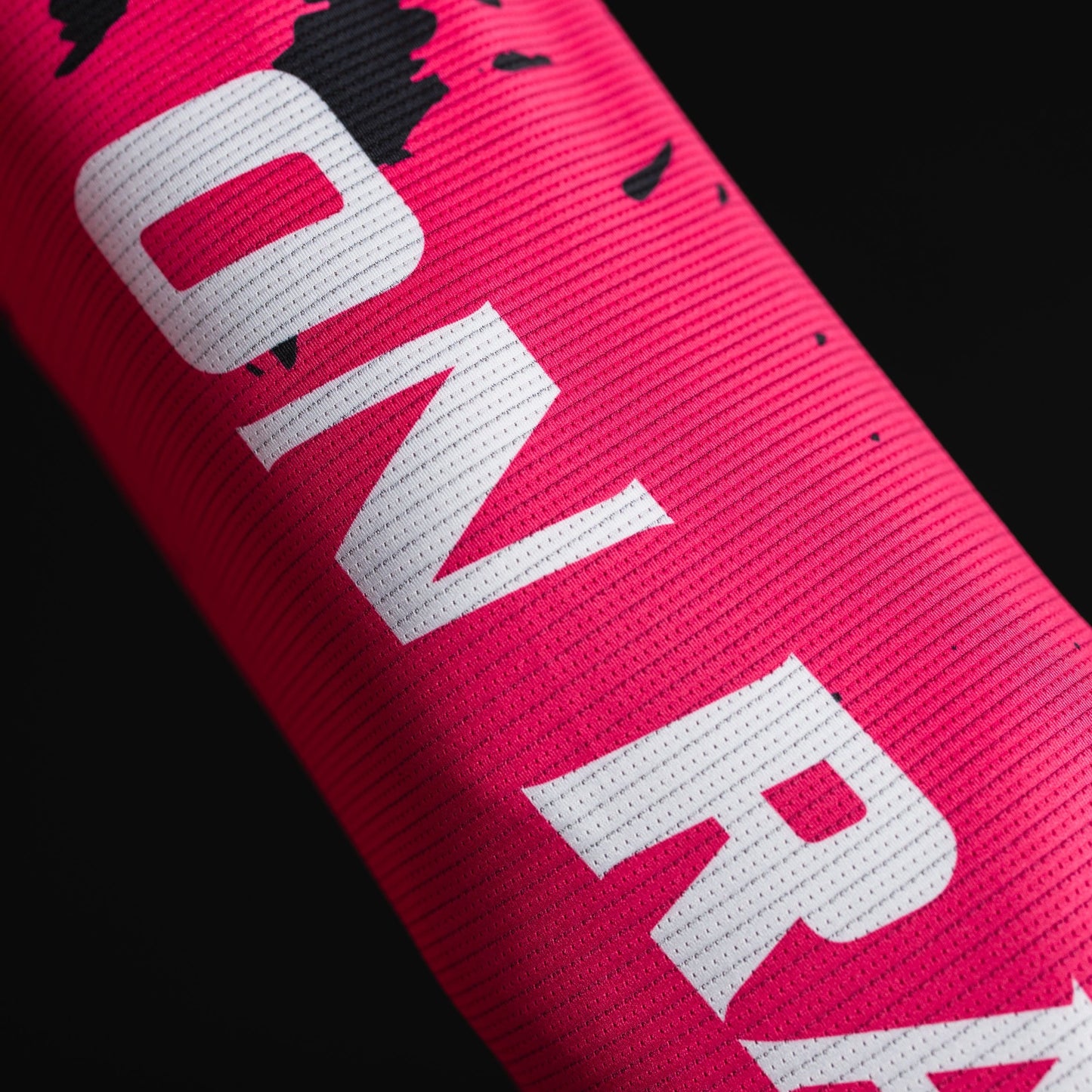 OBLIVION CARBON: MAGENTA EDITION