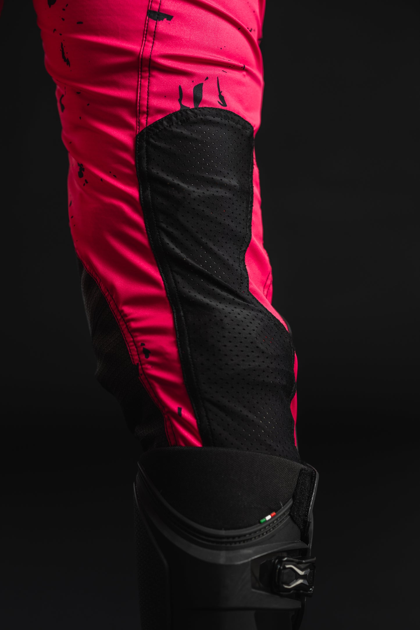 VORTEX: MAGENTA EDITION